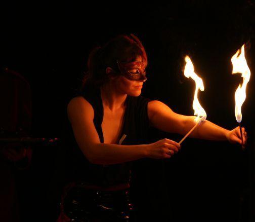 Magier & Zauberer mieten & vermieten - Zauberei / Zauberer / Künstler / Event / Party / Veranstaltung / Tanz in Gilching