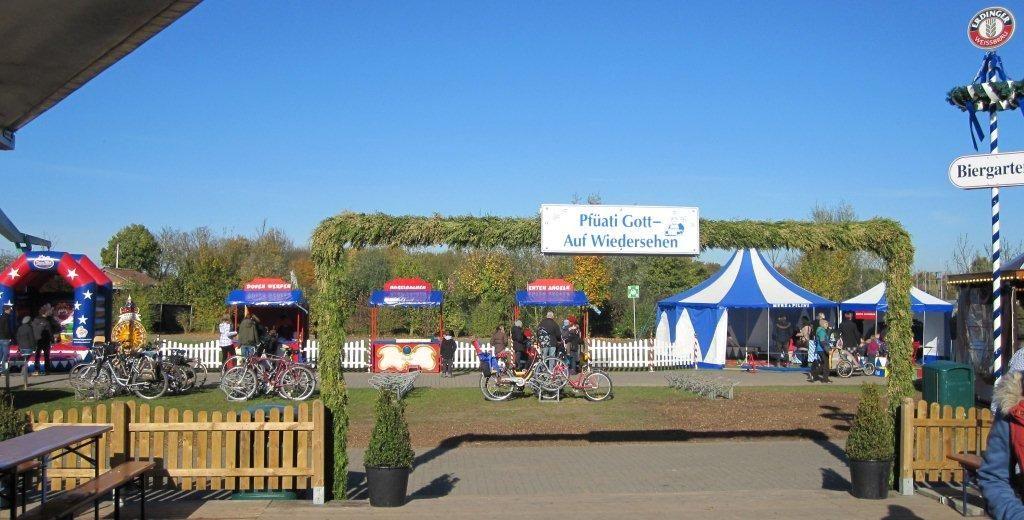 Weihnachtsdekoration mieten & vermieten - Oktoberfest in Düsseldorf