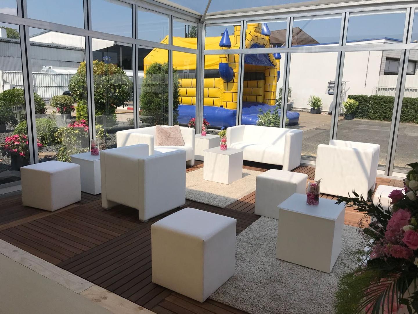 Loungemöbel mieten & vermieten - Sitzwürfel mieten – Weißer Loungecube (45×45 cm) aus Kunstleder in Wuppertal