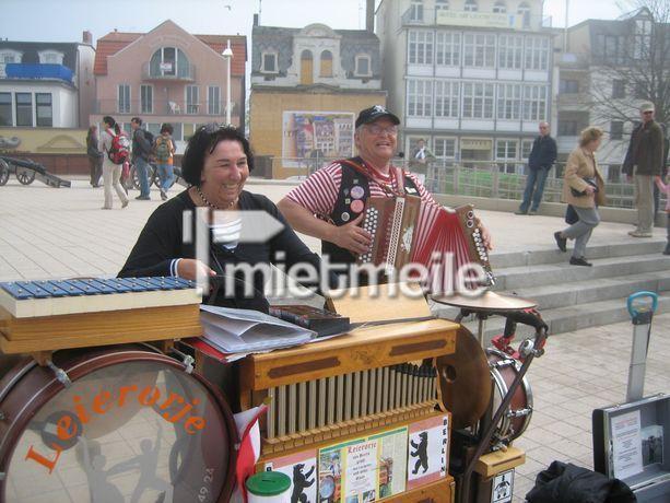 Hochzeitsband mieten & vermieten - Drehorgel & Akkordeon .DAS DUO MIT PAULA & ORJE in Falkensee