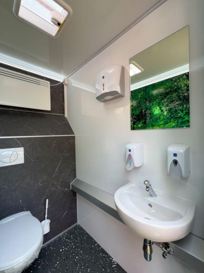 Toilettenwagen mieten & vermieten - Toilettenwagen mieten... | Toilettenanhänger  | Toilettenvermietung in Heek