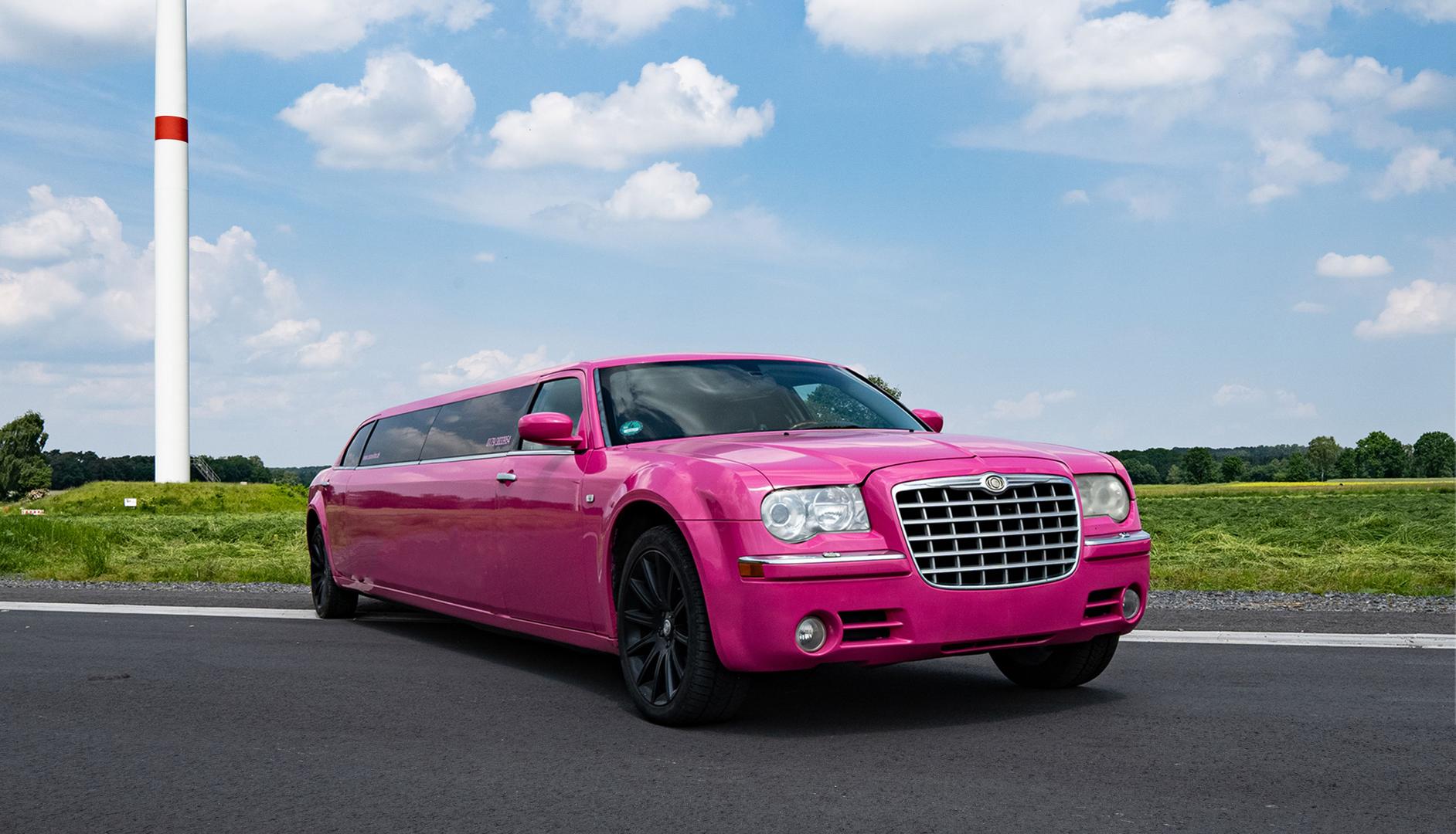 Stretchlimousine Chrysler 300c (weiß/pink/schwarz) mieten - mietmeile.de