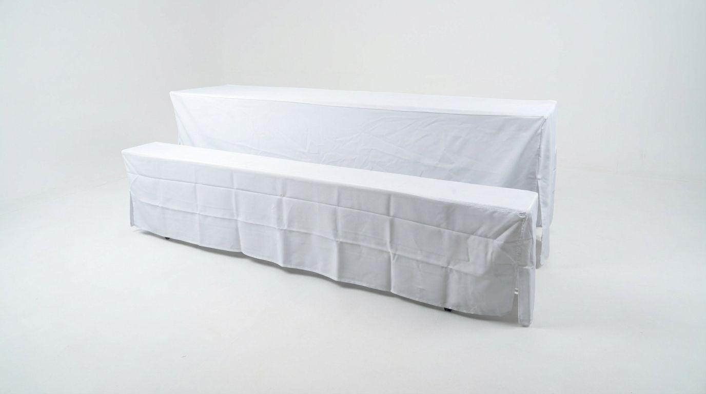 Hussen Bierzeltgarnitur mieten & vermieten - Hussen-Set für Bierzeltgarnitur mieten – 70 cm (Extra Breit) – 3-teilig Weiß in Wuppertal