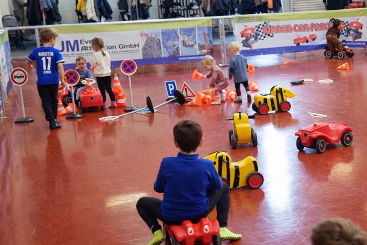 Parcours mieten & vermieten - Kinder-Car-Parkour mieten in Bramsche