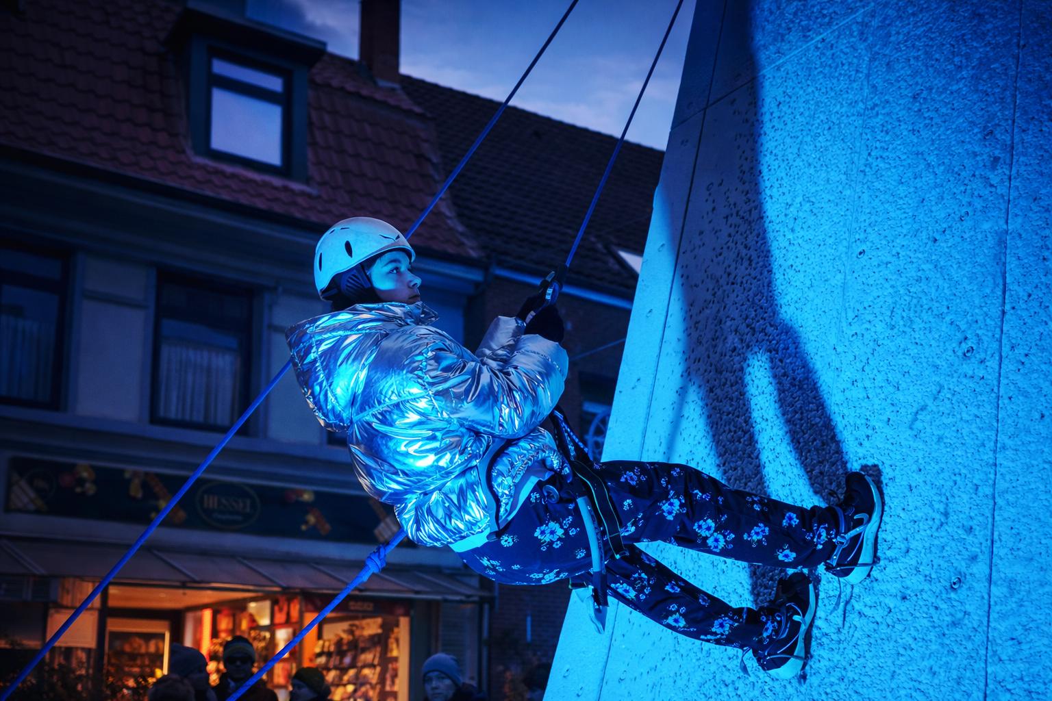 Klettergeräte mieten & vermieten - Mobile Eiskletterwand mieten in Bramsche