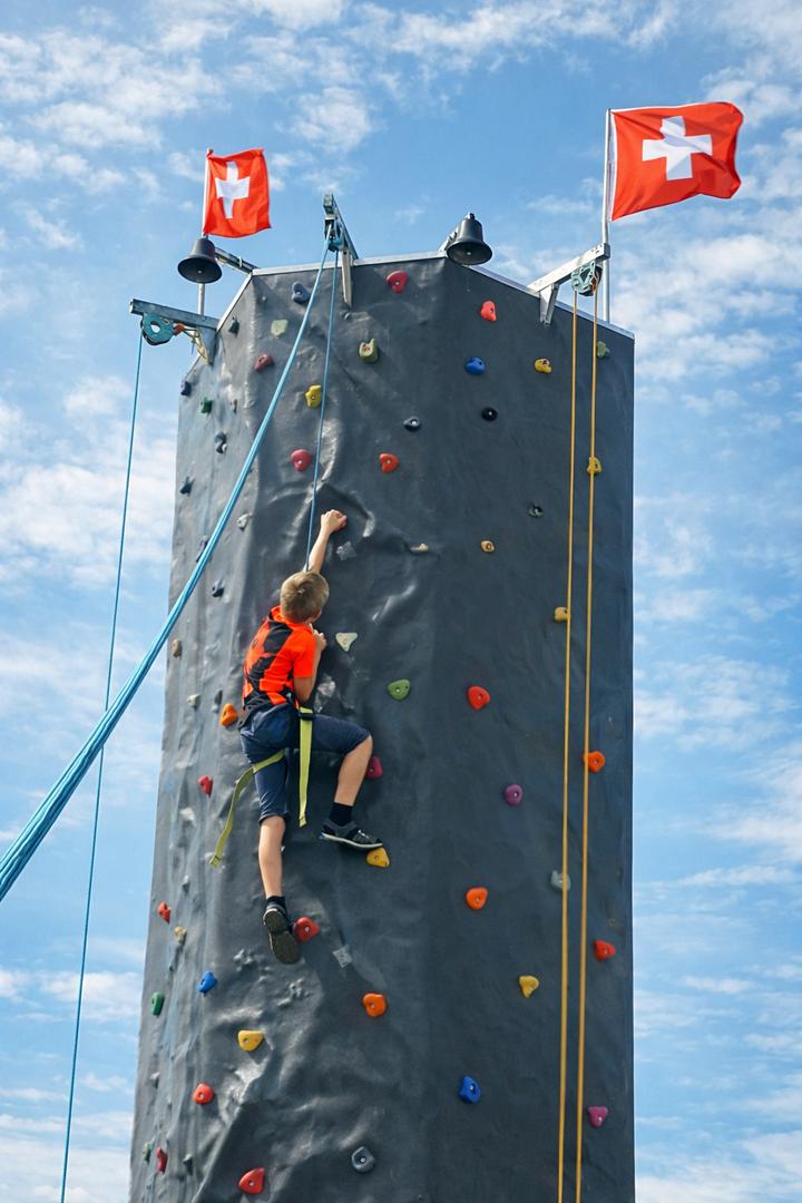 Kletterwand mieten & vermieten - Drei-Wege-Kletterberg - THE ROCK - CO 2 neutral - green event modul in Bramsche