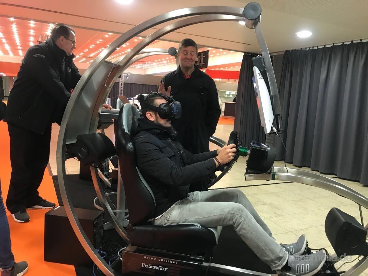 Simulatoren mieten & vermieten - Rennsimulator, Auto Simulator, Truck Simulator ( Fahrsimulator ) jetzt auch mit VR Brille (Virtual Reality) in Neukirchen-Vluyn