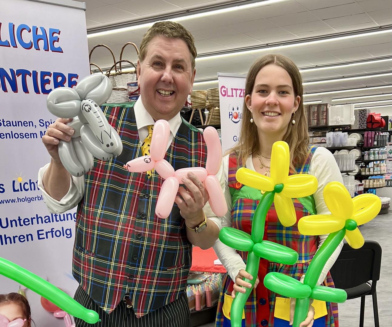 Ballonkünstler mieten & vermieten - fröhliche Ballonkunst- Ein Highlight auf jedem Event für Kinder- in Dortmund