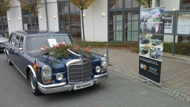 Limousinen mieten & vermieten - Mercedes 600 Pullman (W 100) mit Chauffeur in Ansbach