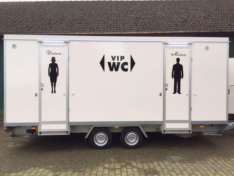Toilettenwagen mieten & vermieten - Toilettenwagen Duschwagen Baustellentoilette in Holdorf