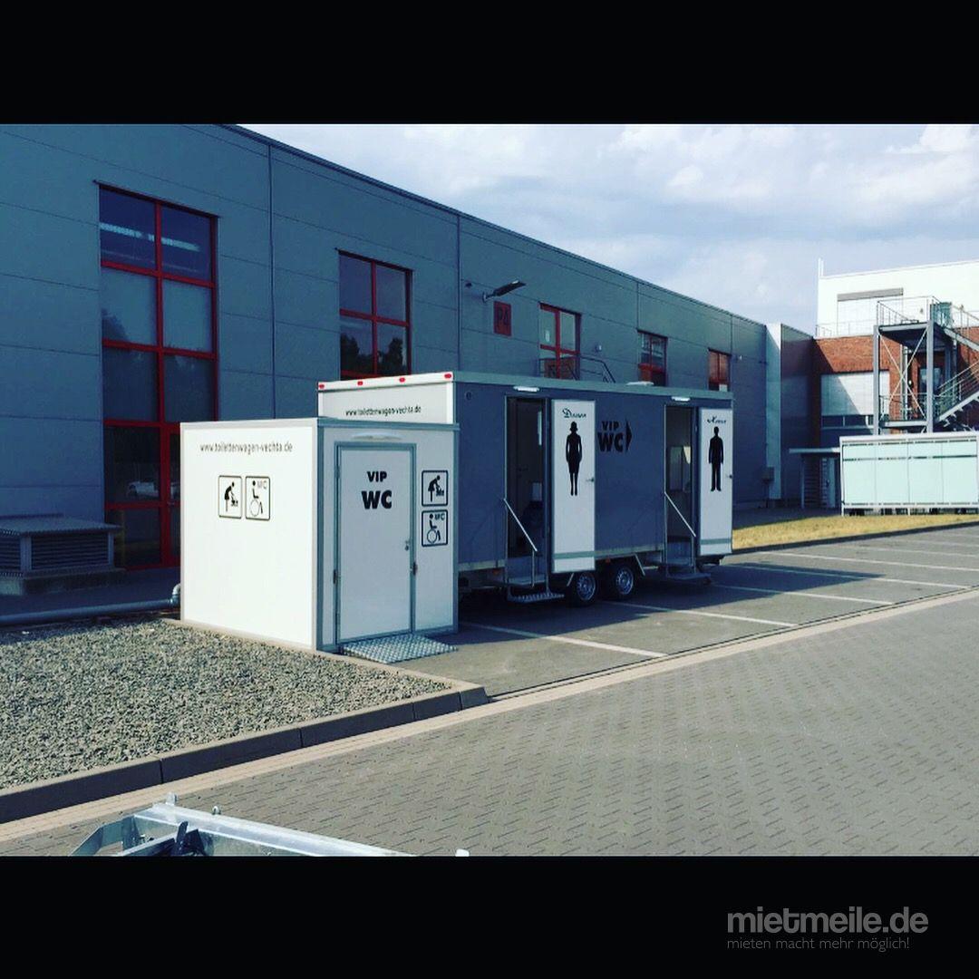 Toilettenwagen mieten & vermieten - Toilettenwagen Duschwagen Baustellentoilette in Holdorf