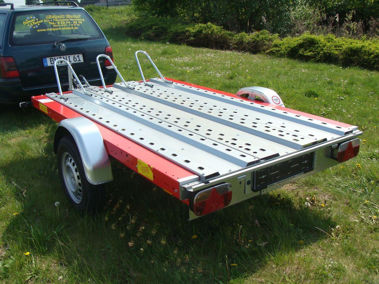 Motorradanhänger mieten & vermieten - Motorrad - Transporter fuer 1 - 3 Bikes  1000 kg gebremst mit Stossdaempfern / 100 km/h - Nutzlast ca. 765 kg - Plattforgroesse: 2500 x 1500  in Elsdorf (Rheinland)