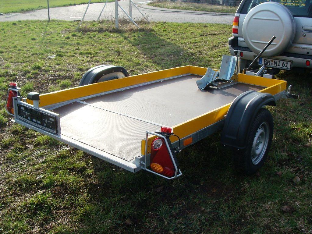 Motorradanhänger mieten & vermieten - 1er Motorradanhänger absenkbar 1000 kg gebremst / 100 km/h - Ladefläche L x B mm 2500 x 1270 - Nutzlast ca. 750 kg in Elsdorf (Rheinland)