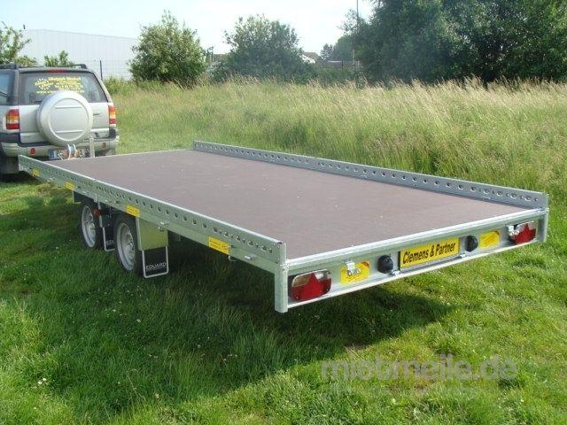 Autoanhänger mieten & vermieten - 5 m PKW Transporter doppelachser 3000 kg gebremst mit Seilwinde /  100 km/h in Elsdorf (Rheinland)