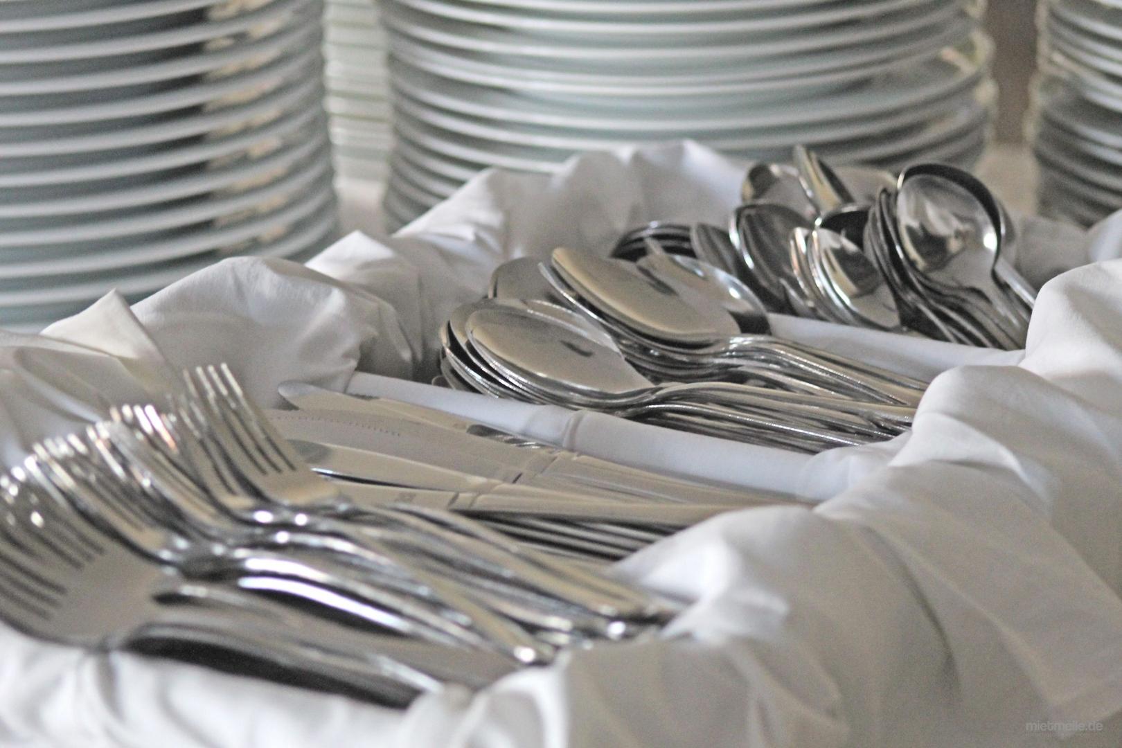 Besteck Messer Gabel Löffel Kuchengabel mieten - 0,19 EUR pro drei Tage