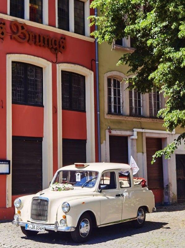 Hochzeitsauto mieten & vermieten - LondonTaxi/Wedding Kutsche in weiss zur Hochzeit-Fotoshooting-Hochzeitsauto-London Taxi in Köln