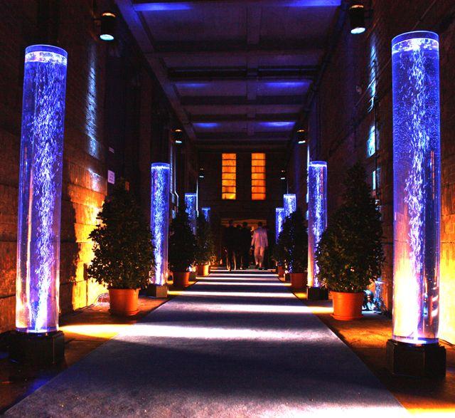 Wasserspiele mieten & vermieten - XXL LED-Wassersäule, 30cmX2m Sprudelsäule, Wassersäulen, Blubbersäulen in Krefeld