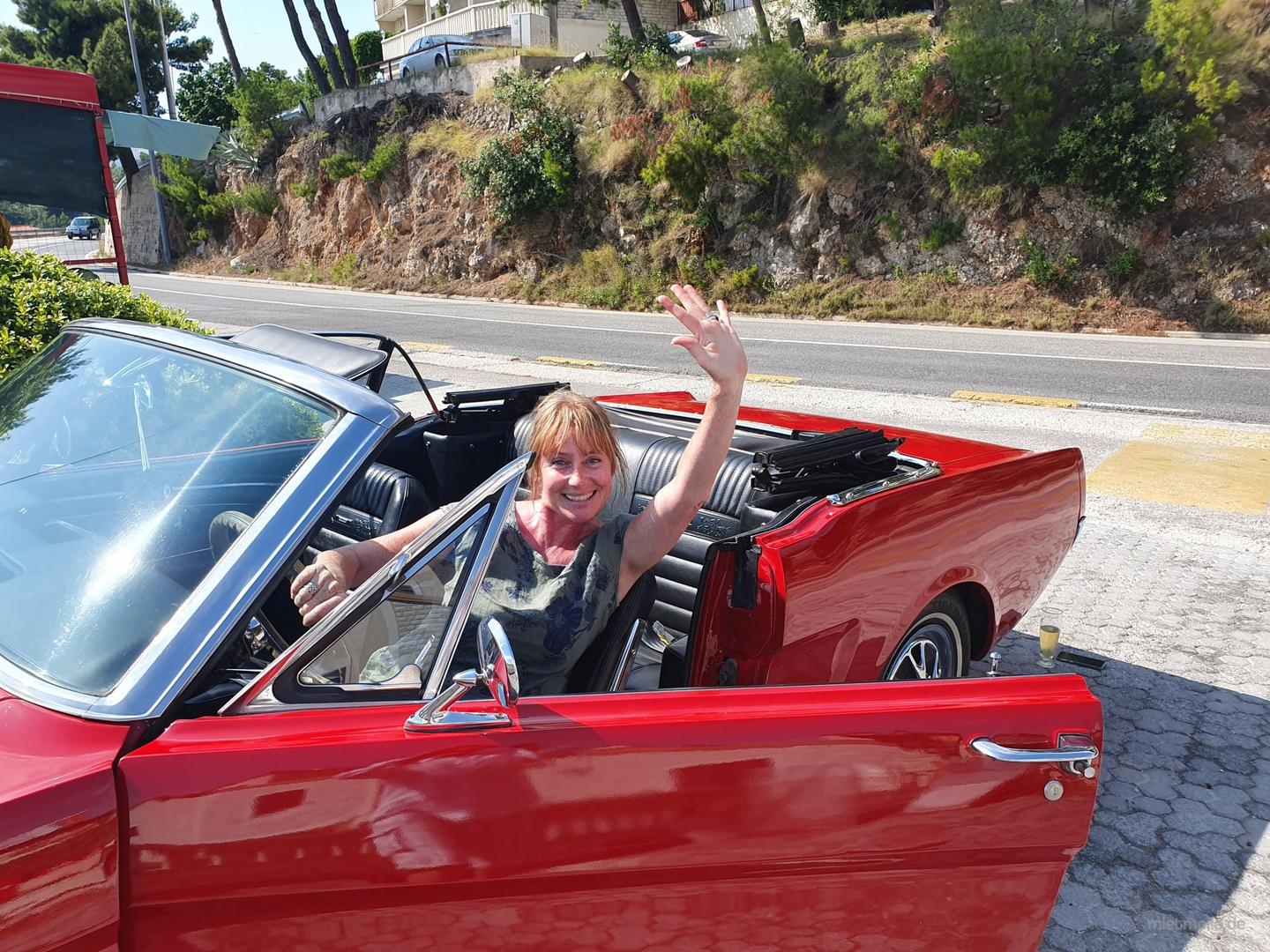 Oldtimer mieten & vermieten - Ford Mustang Cabrio zu vermieten, Hochzeit, Selbstfahrer oder mit Chauffeur. in Göttingen
