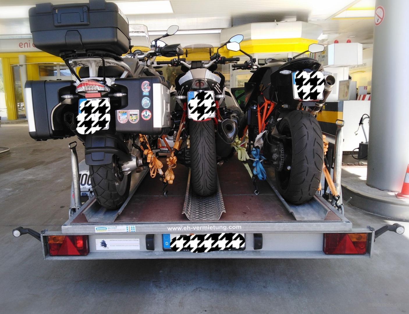 Motorradanhänger mieten & vermieten - Transport Anhänger Verleih ab 25€ pro Tag in Wolfsegg
