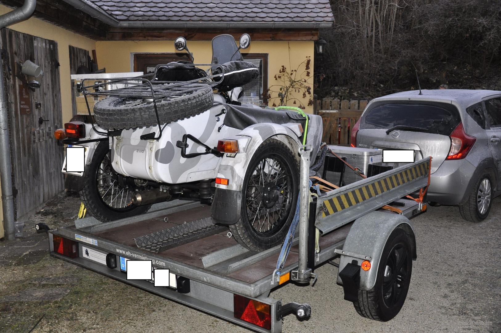 Motorradanhänger mieten & vermieten - Transport Anhänger Verleih ab 25€ pro Tag in Wolfsegg