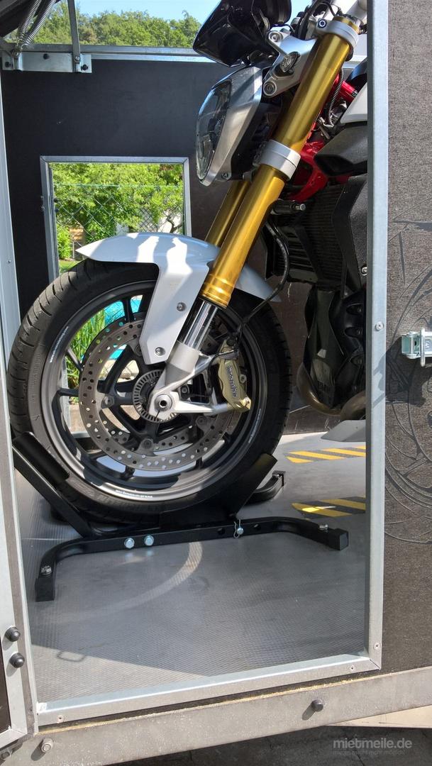 Motorradanhänger mieten & vermieten - Transport Anhänger Verleih ab 25€ pro Tag in Wolfsegg