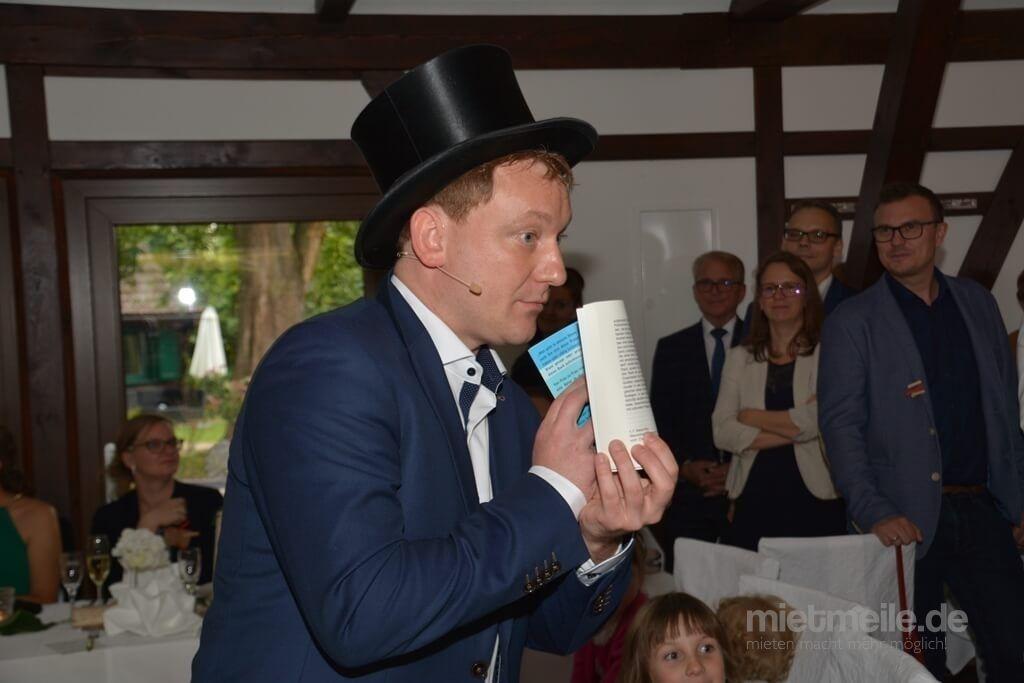 Magier & Zauberer mieten & vermieten - Magier Rene - Ihr Zauberer für beste Unterhaltung auf Ihrer Feier in Elsterwerda