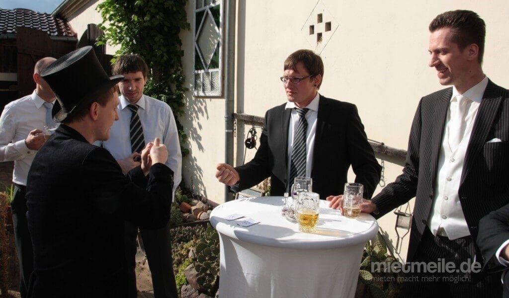 Magier & Zauberer mieten & vermieten - Magier Rene - Ihr Zauberer für beste Unterhaltung auf Ihrer Feier in Elsterwerda