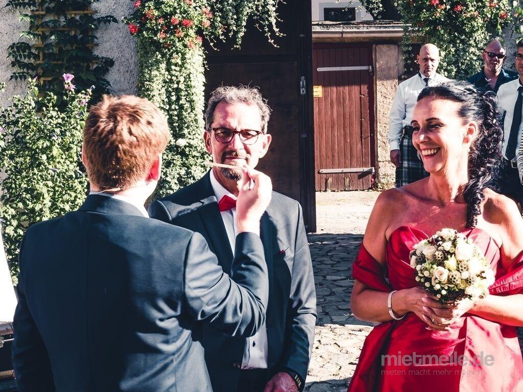 Magier & Zauberer mieten & vermieten - Magier Rene - Ihr Zauberer für beste Unterhaltung auf Ihrer Feier in Elsterwerda