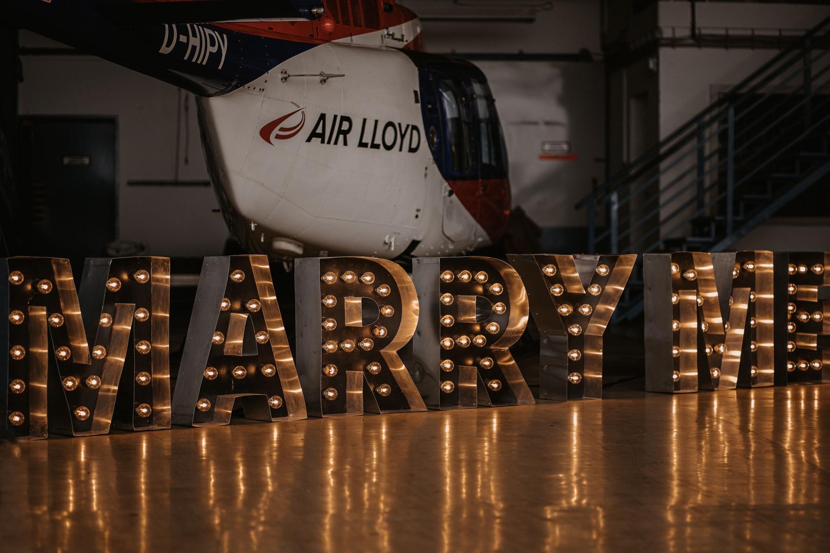 Leuchten & Lampen mieten & vermieten - Vintage Leuchtbuchstaben & Zahlen mieten – 70 cm & XXL (150 cm) – Das Highlight in Wuppertal