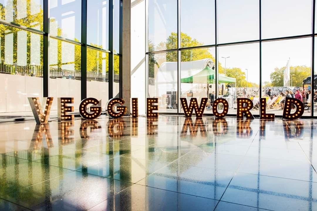 Leuchten & Lampen mieten & vermieten - Vintage Leuchtbuchstaben & Zahlen mieten – 70 cm & XXL (150 cm) – Das Highlight in Wuppertal