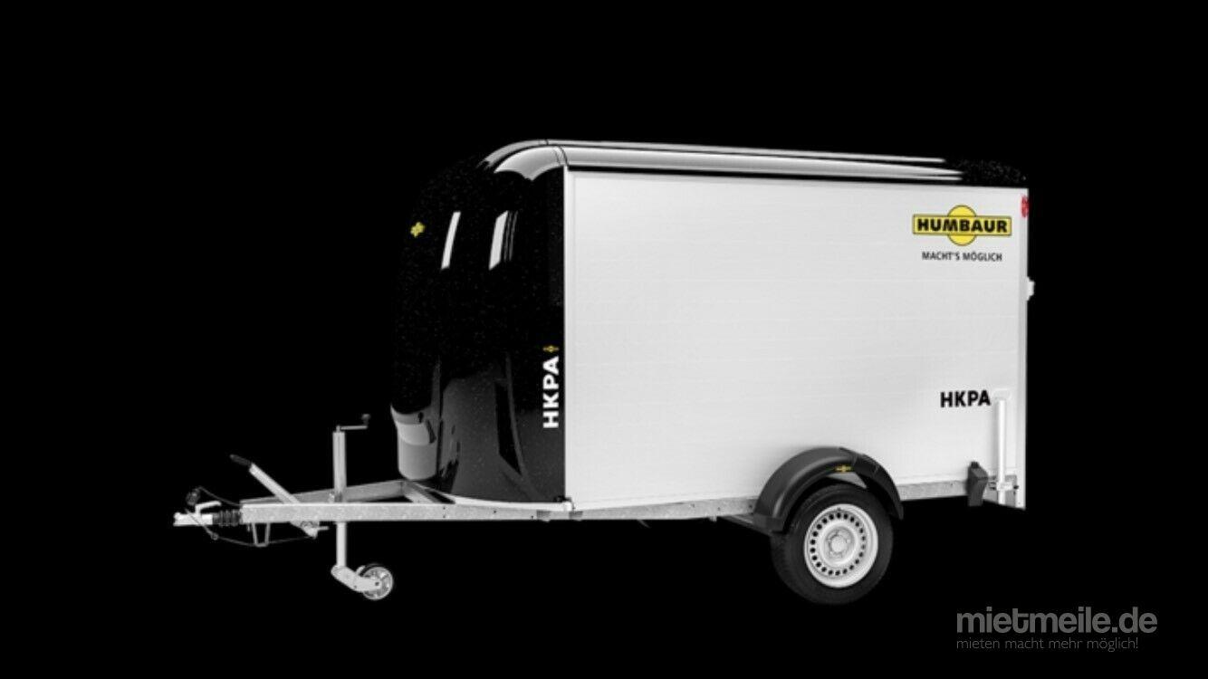 Motorradanhänger mieten & vermieten - HOPPER 21 (einachser extra breit)  Geschlossener 2er Koffer Motorradanhänger 1500 kg abschließbar, gebremst, Auffahrrampe + Seitentüre inkl. Wippen – 100 km/h in Elsdorf (Rheinland)