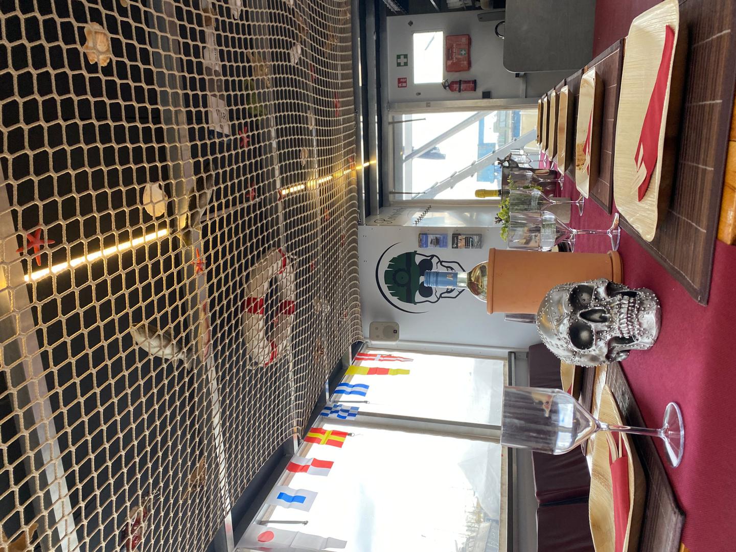 Junggesellenabschied mieten & vermieten - Junggesellenabschied, Geburtstagsparty für bis zu 23 Personen auf dem Partyboot/Partyfloß in Oberhausen