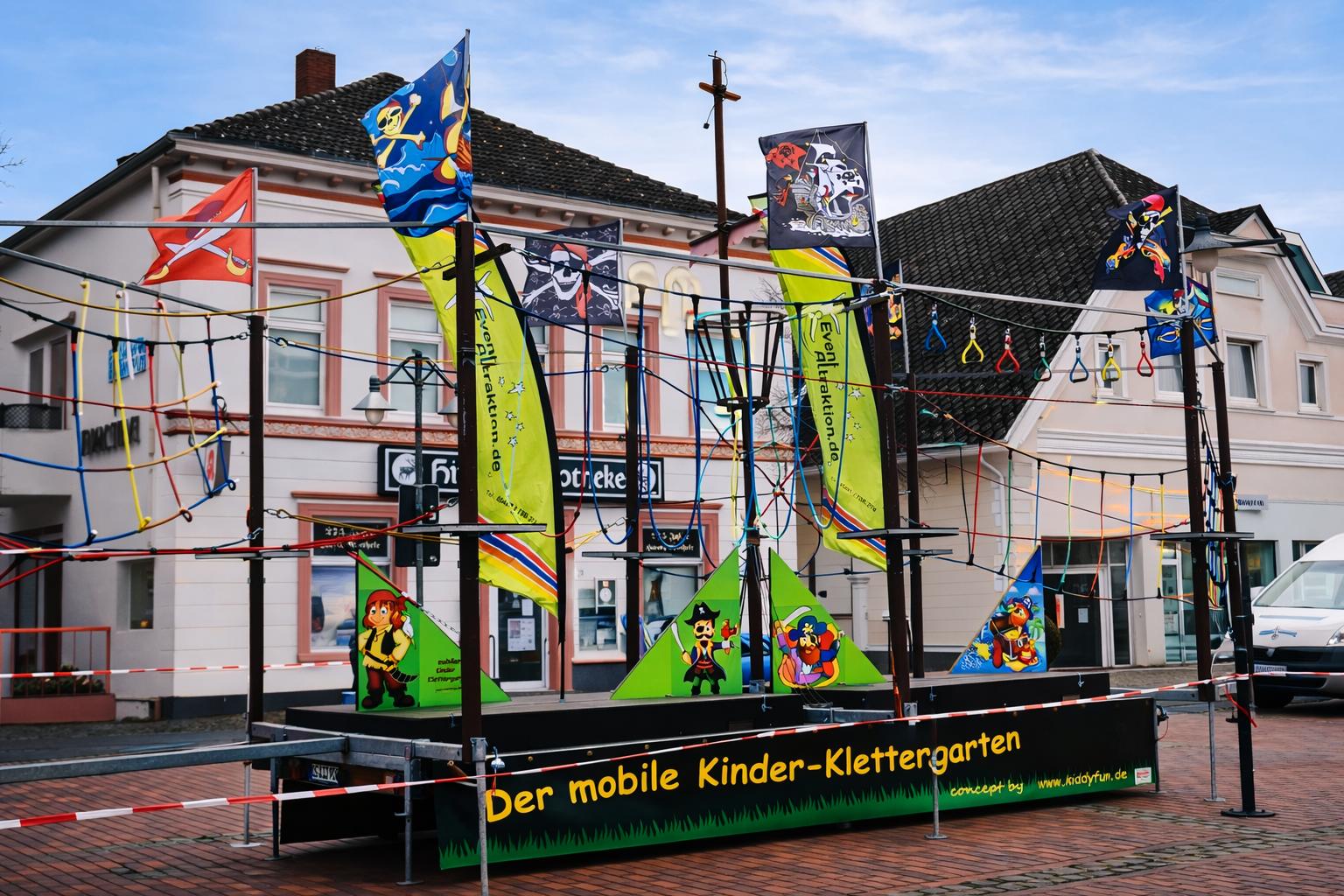 Klettergeräte mieten & vermieten - Der Kletterpirat - mobiler Kinderhochseilgarten – Co2 neutral - green event modul in Bramsche