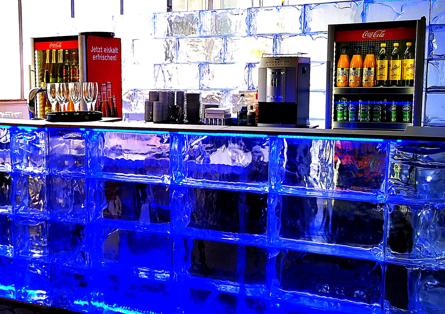 Mobile Bar mieten & vermieten - 2 m Acryl Eisbar inkl. Rückwand – Co2 neutral – green event in Bramsche