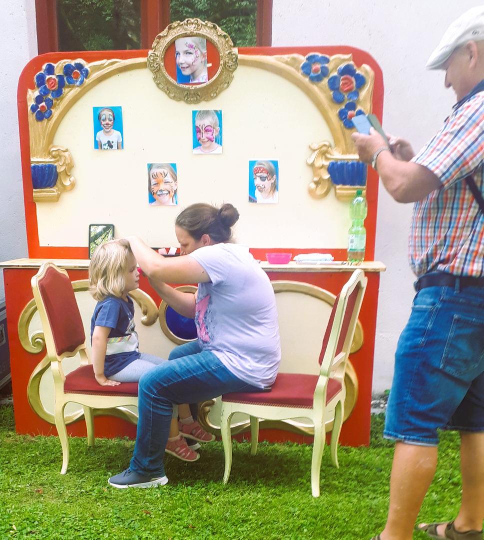 Kinderschminken mieten & vermieten - Popcorn Zuckerwatte Kinderschminken Kaspertheater Drehorgel LeierkastenDosenwerfen in München