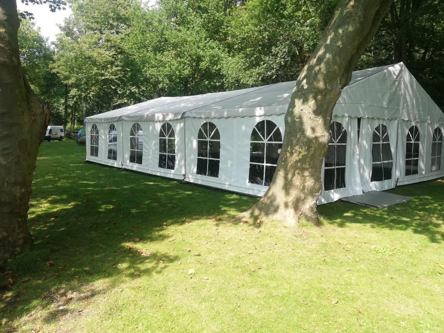 Festzelt 6x10 M – Schwerentflammbar, Wasserdicht, Mit Bodenrahmen, Ideal Für Partys & Events