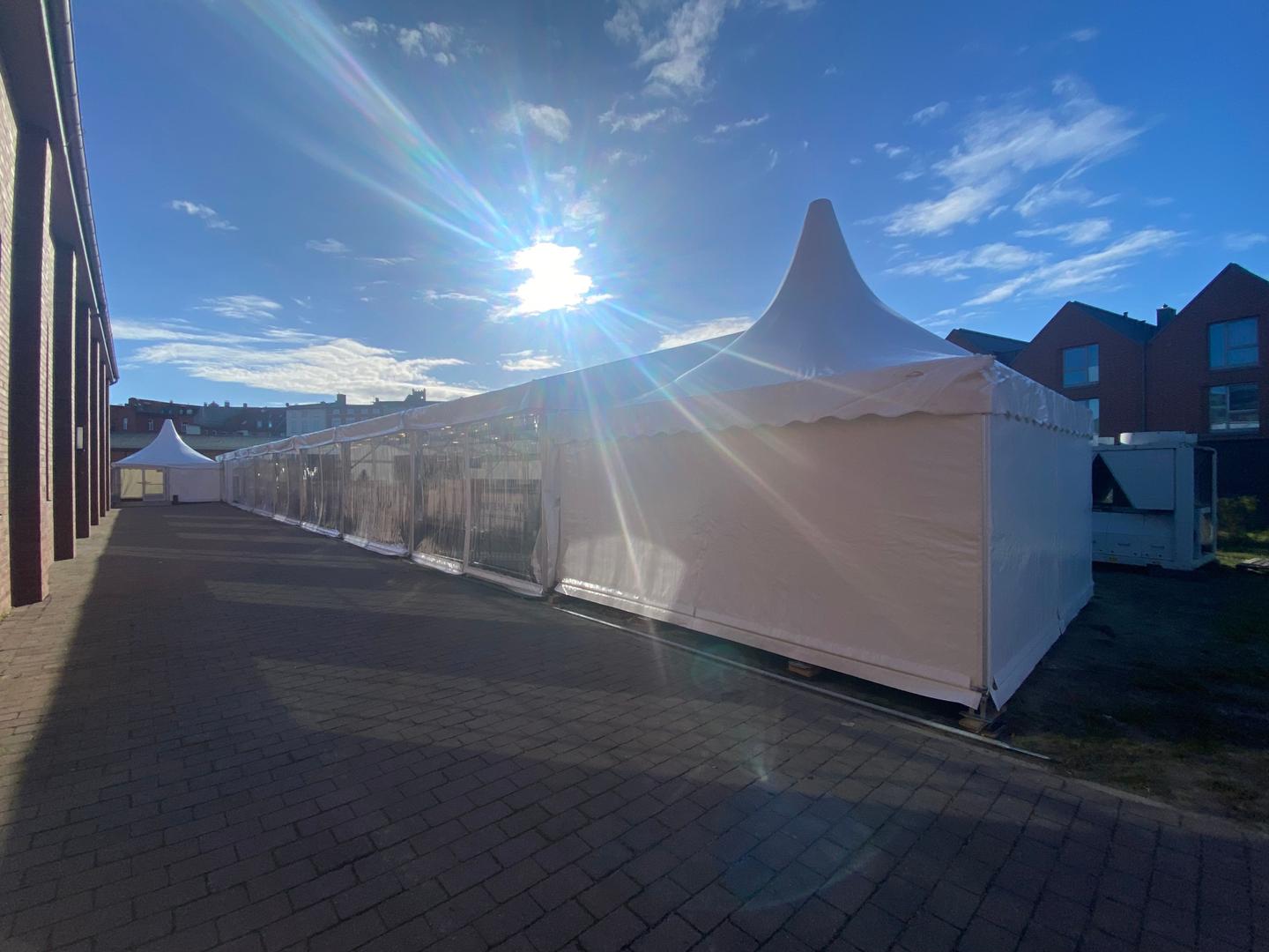 Festzelt mieten & vermieten - RÖDER Festzelt 50,00 x 15,00 Meter mit 3 Meter Seitenhöhe WINDLASTZONE 4 ZELT in Wismar