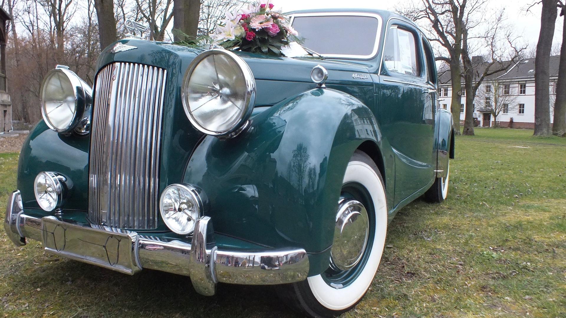 Oldtimer mieten & vermieten - Austin Sheerline A125 Bj. 1952 mit Chauffeur in Naunhof