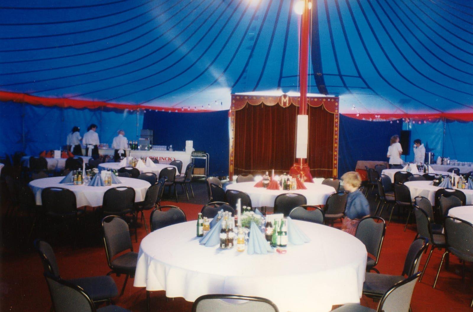 Zirkuszelt mieten & vermieten - Zirkuszelt Circuszelt Zelt Hochzeit Event Festzelt Partyzelt Party Feier Fest in München