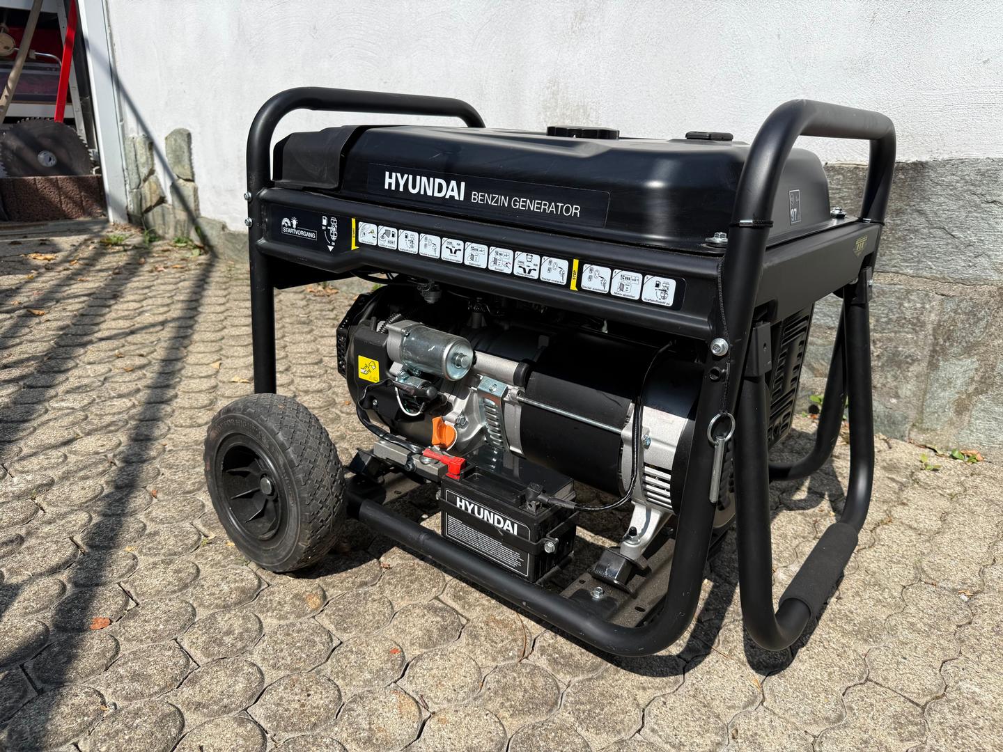 Stromgenerator mieten & vermieten - Stromaggregat / Generator 7,2kW 230/400W in Hofheim am Taunus