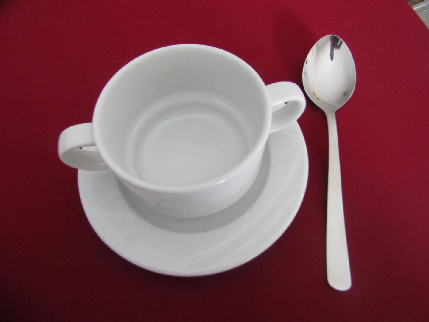 Teller & Tassen mieten & vermieten - Geschirr und Besteck Verleih in Bräunlingen