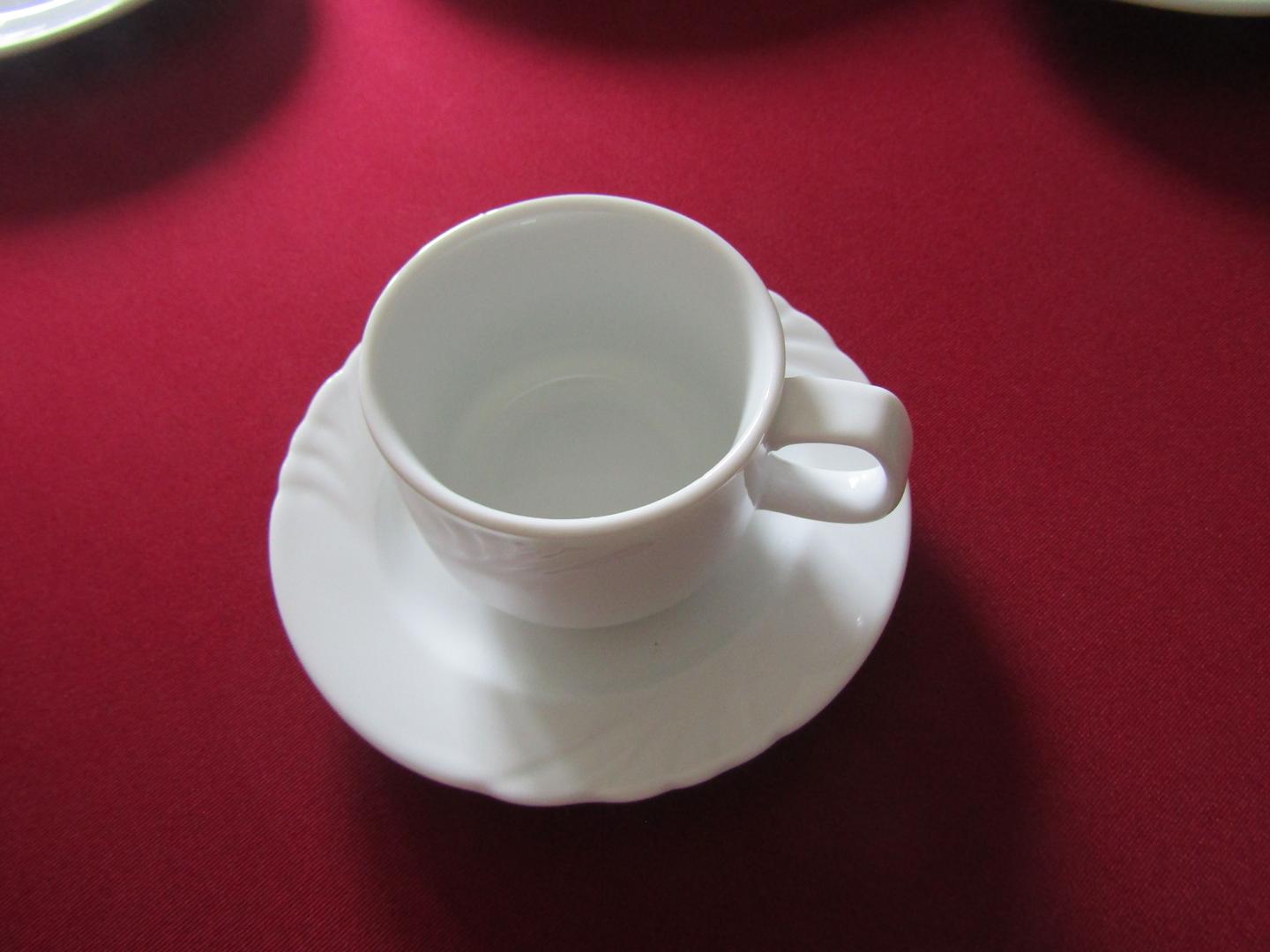 Teller & Tassen mieten & vermieten - Geschirr und Besteck Verleih in Bräunlingen