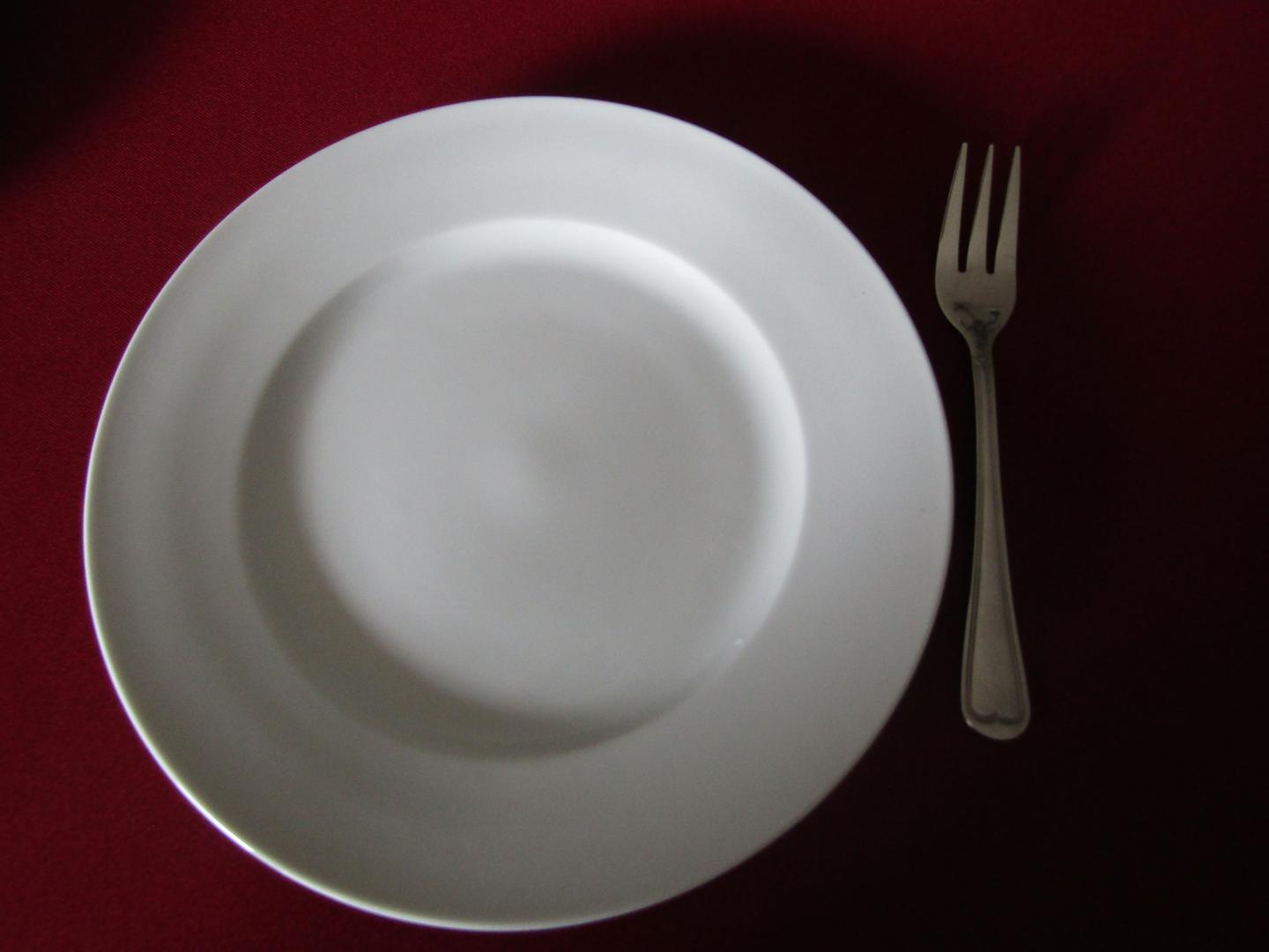 Teller & Tassen mieten & vermieten - Geschirr und Besteck Verleih in Bräunlingen