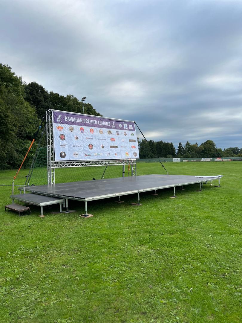 Bauzaun mieten & vermieten - Bühnenpodeste & Bühnen mieten – flexibel & professionell! in Niedertaufkirchen