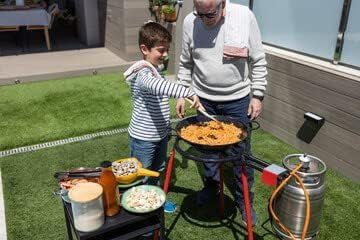 Koch- & Backgeräte mieten & vermieten - Paella-Kochset Grillpfanne (Eco-Set) mit Paella-Pfanne aus emailliertem Stahl 46 cm Gasbrenner 40cm in Elsdorf (Rheinland)