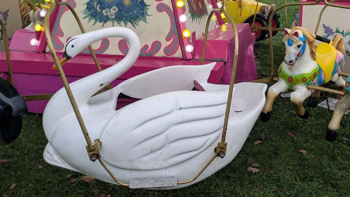 Karussell mieten & vermieten - Nostalgisches Hängekarussell in Nackenheim