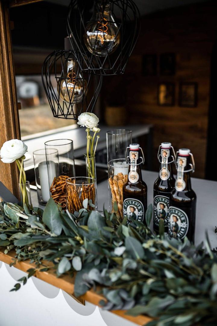 Cocktailbar mieten & vermieten - Vintage Caravanbar / Mobile Bar mieten – Hochzeiten & Events in Urbach