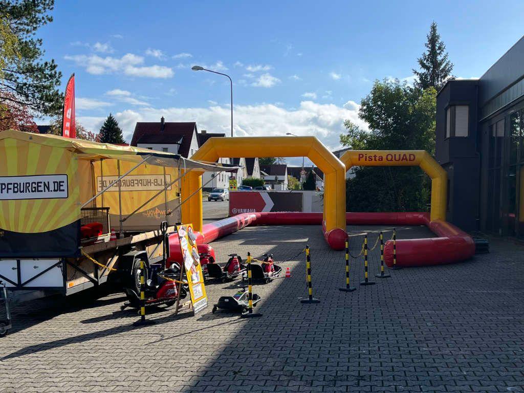 Go Kart & Kartbahn mieten & vermieten - Crazy Carts 🏎️ mit Rennstrecke im Event Paket in Bietigheim-Bissingen
