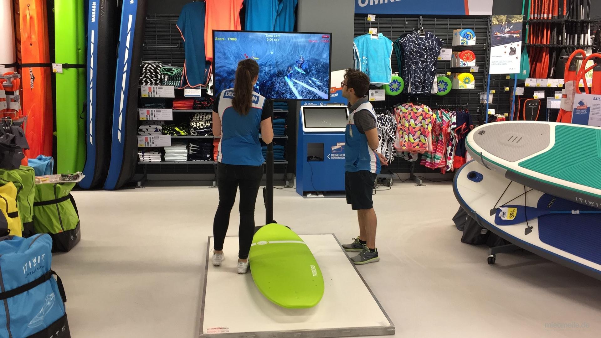Simulatoren mieten & vermieten - Multimedia Surf Simulator mit Software Branding!!! (Surfsimulator ) in Neukirchen-Vluyn