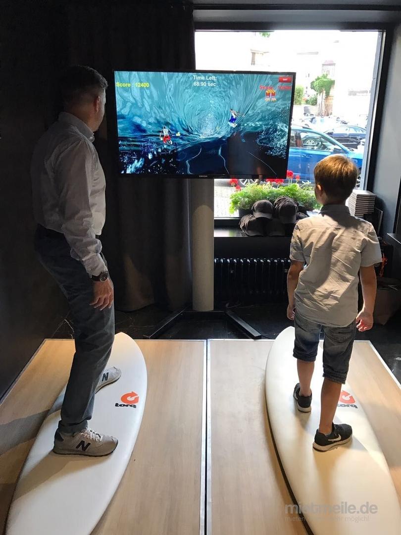 Simulatoren mieten & vermieten - Multimedia Surf Simulator mit Software Branding!!! (Surfsimulator ) in Neukirchen-Vluyn